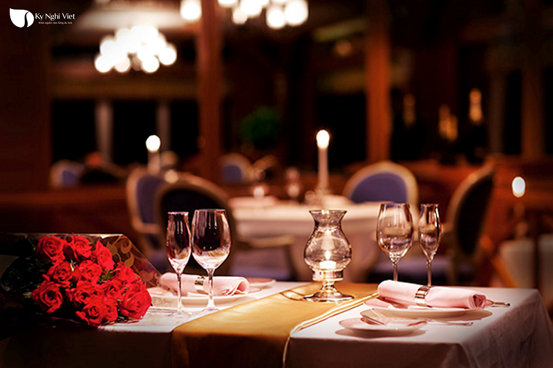 bua-toi-lang-man-qua-tang-20-10