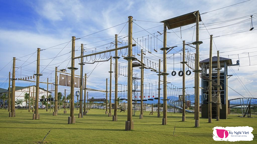 khu-vui-choi-trong-khuon-vien-movenpick-du-lich-nha-trang