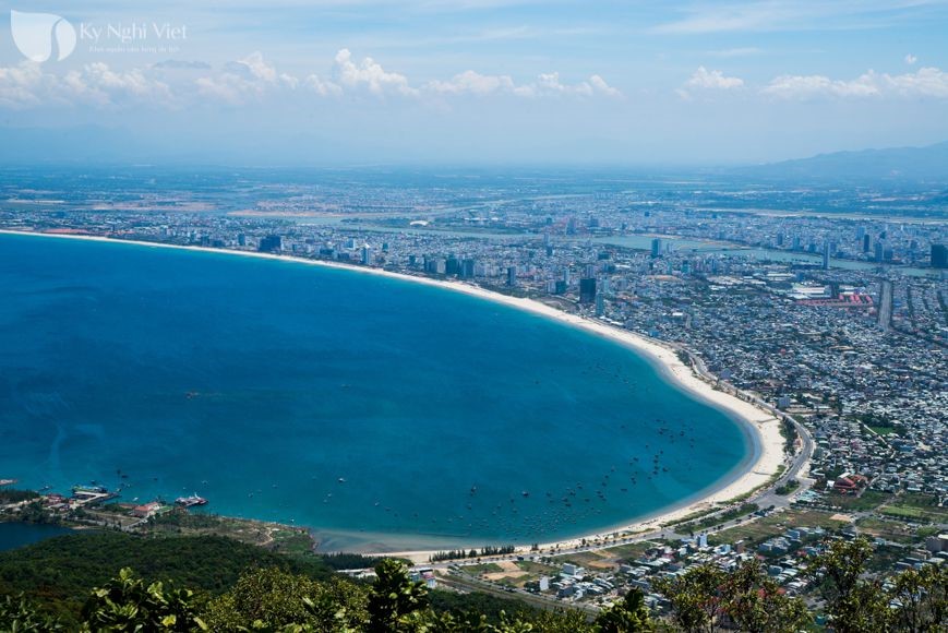 Vietnam-Da_Nang-Beach_city