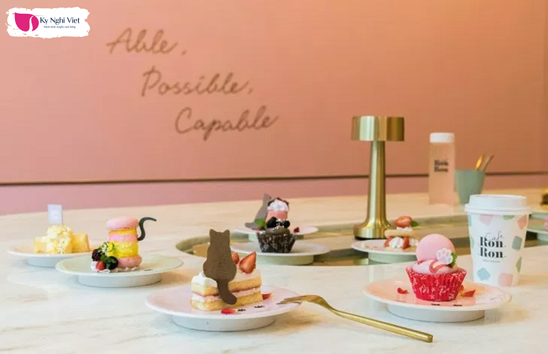 cafe-ron-ron-bang-chuyen-do-ngot-du-lich-Nhat-Ban