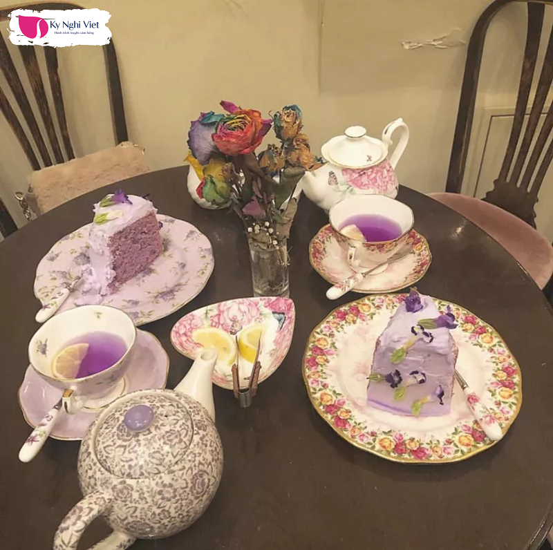 set-tra-banh-violet-du-lich-Nhat-Ban