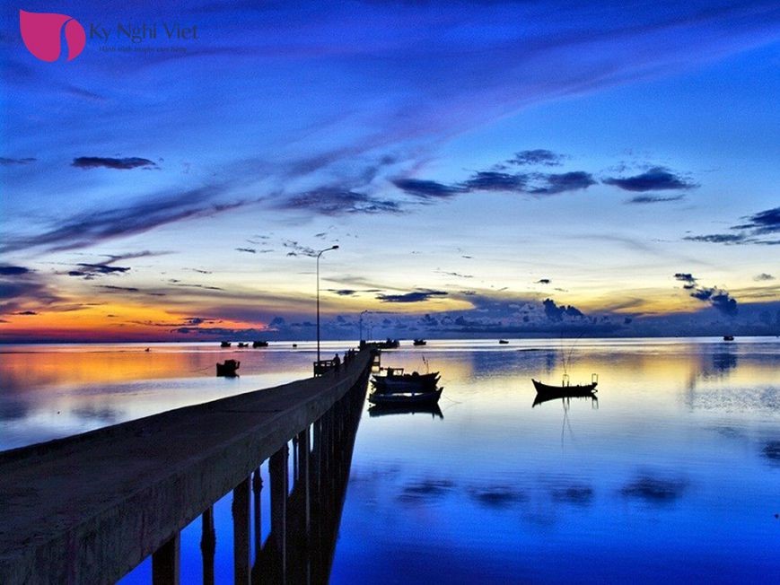 Ham-Ninh-fishing-village