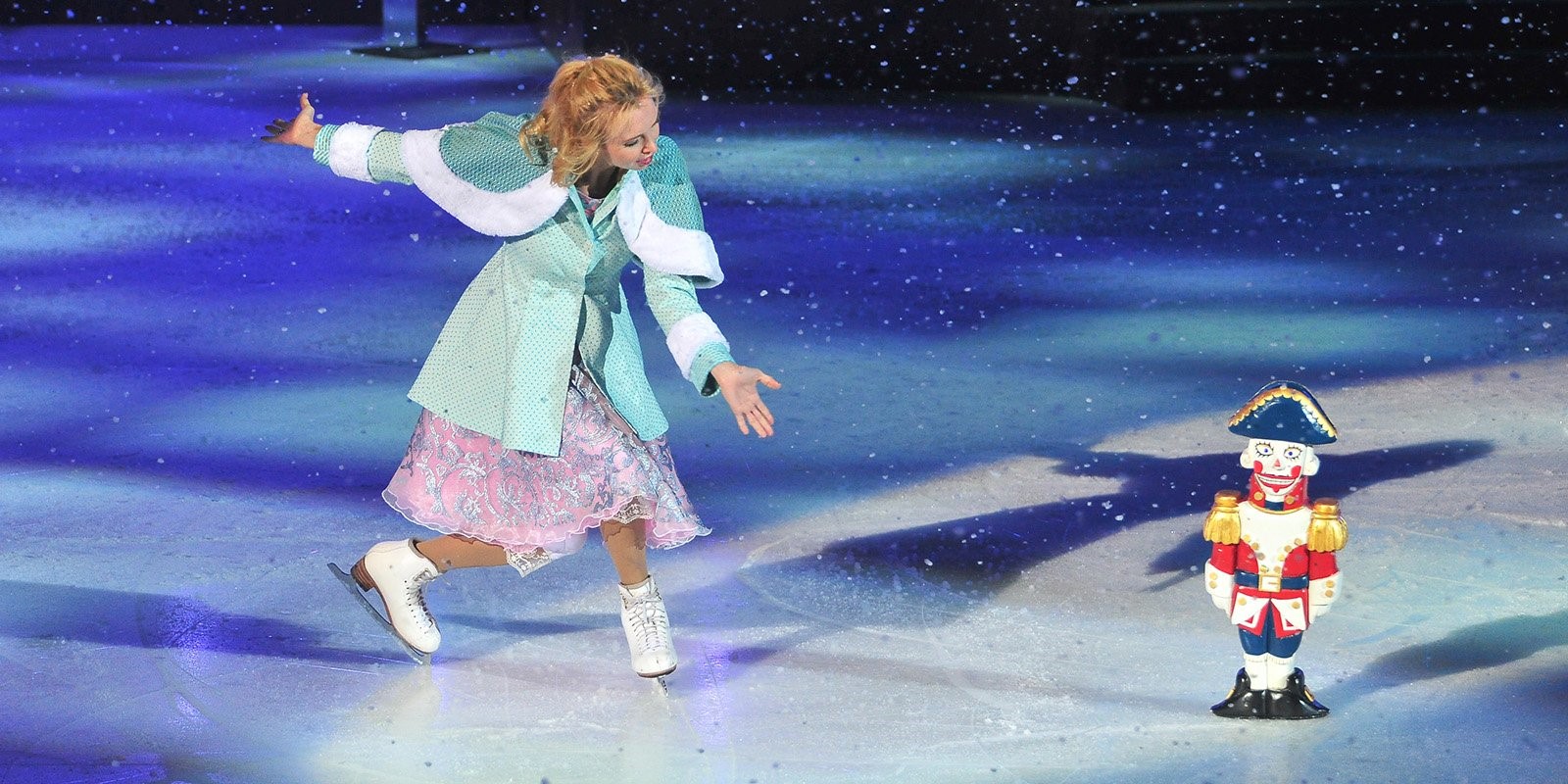 mot-man-trinh-dien-truot-bang-nghe-thuat-ice-theater