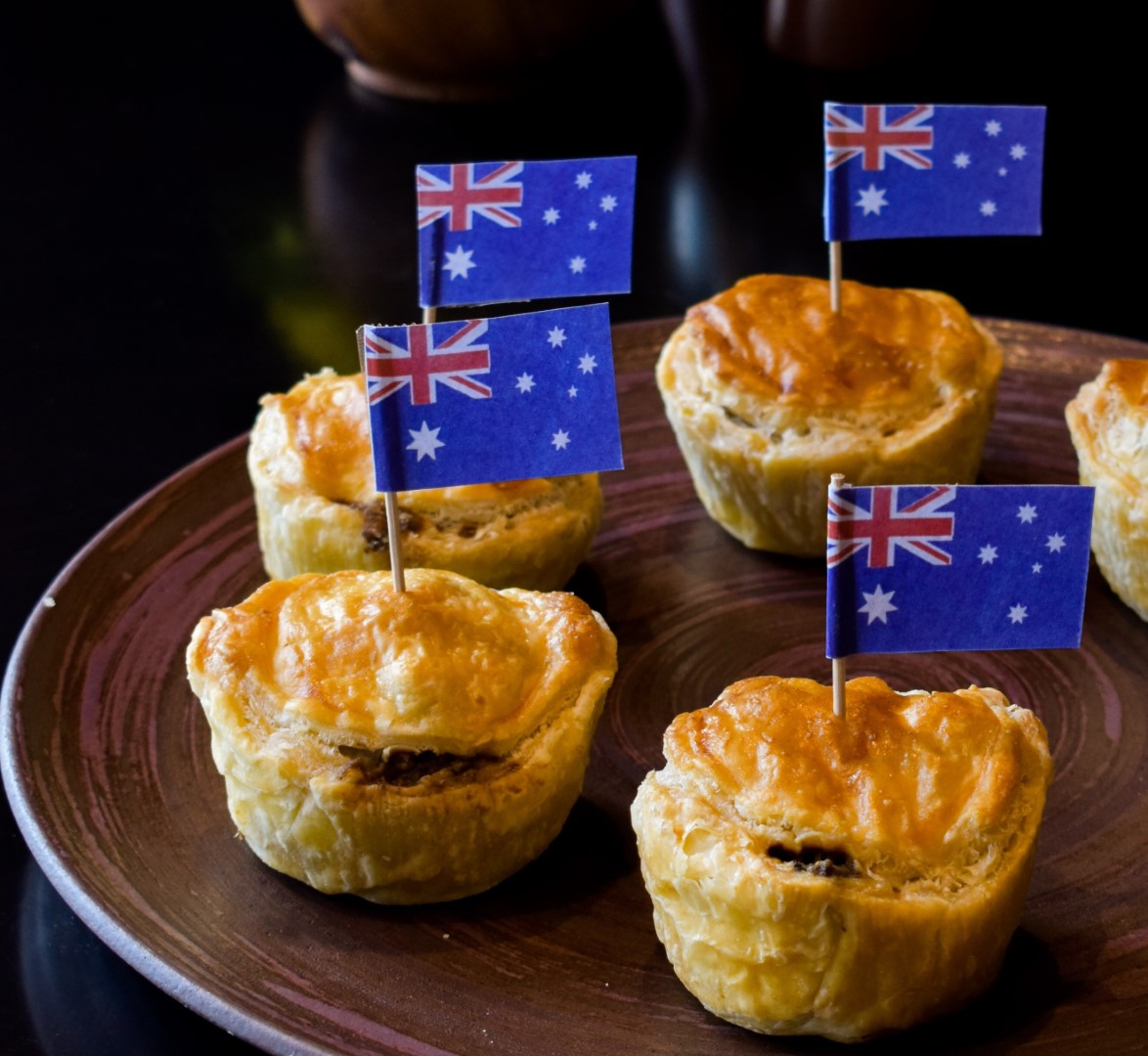 PASOLA-Australian-Meat-Pie-1