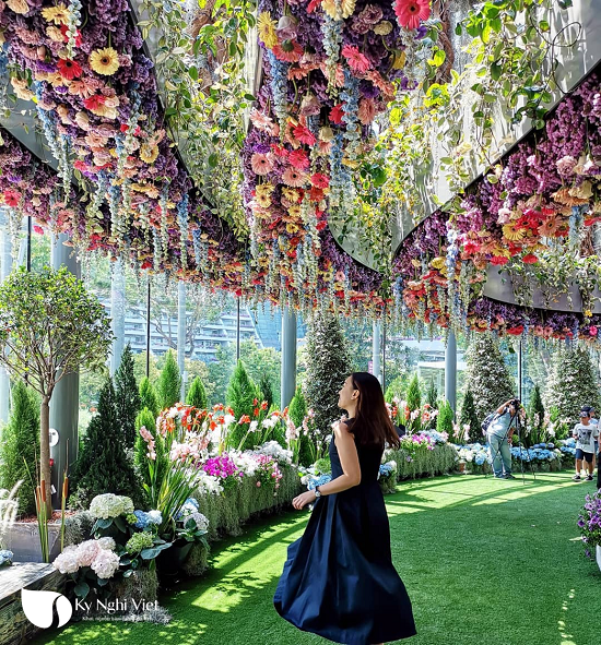 floral-fantasy-mot-khu-vuon-ben-Vinh-o-Singapore